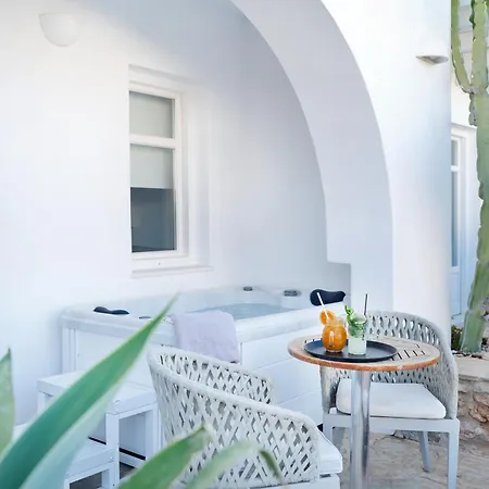 Stelia Mare Boutique נאוסה
